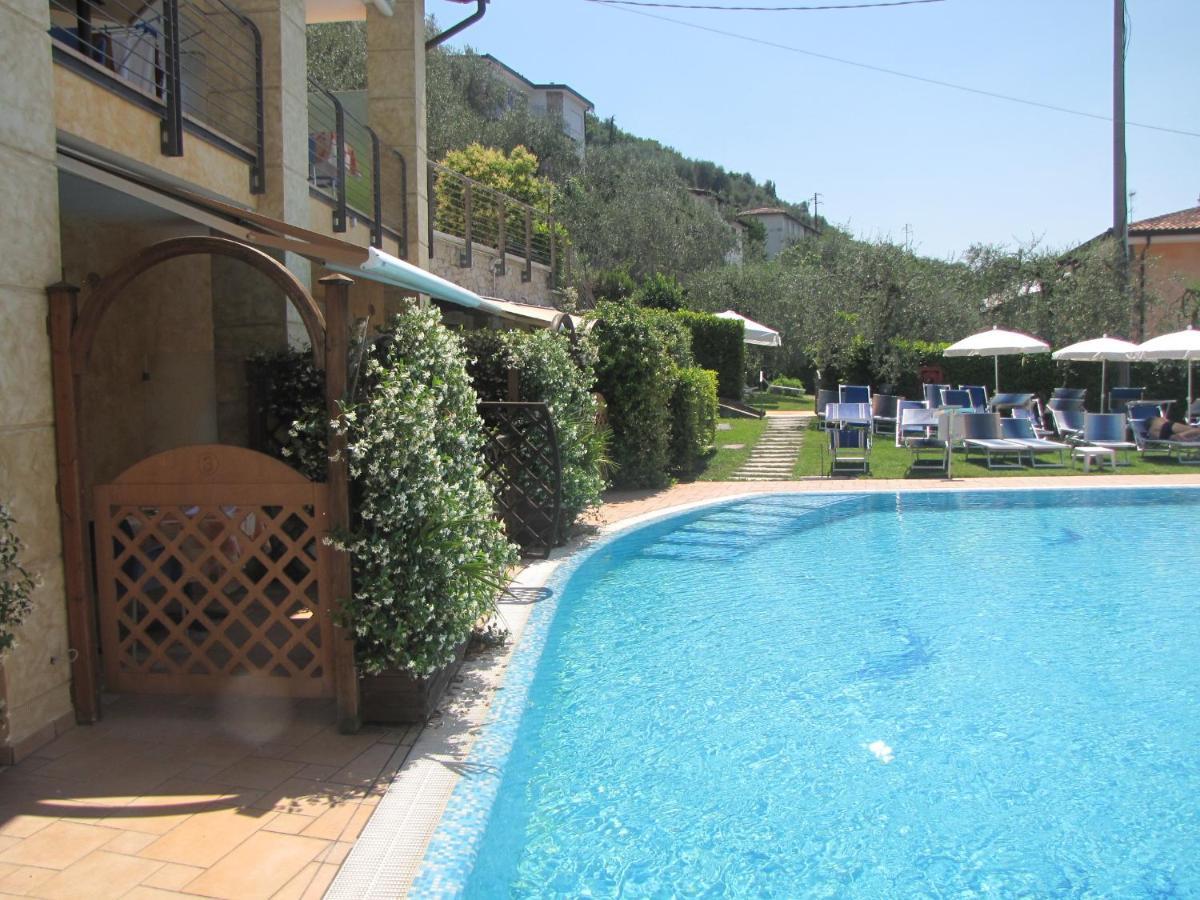 Rosemary Aparthotel Brenzone sul Garda